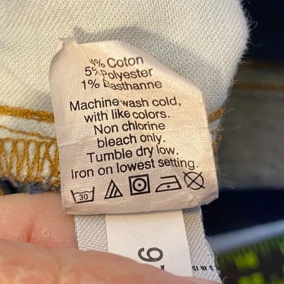 Madewell Womans Jeans Size 27 Flea Market Flare Dark Wash Raw Hem - Picture 13 of 16